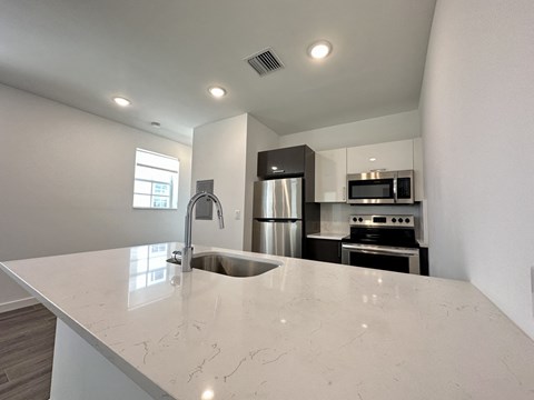 Floor plan for 1 bed, 1 bath, 700 sqft